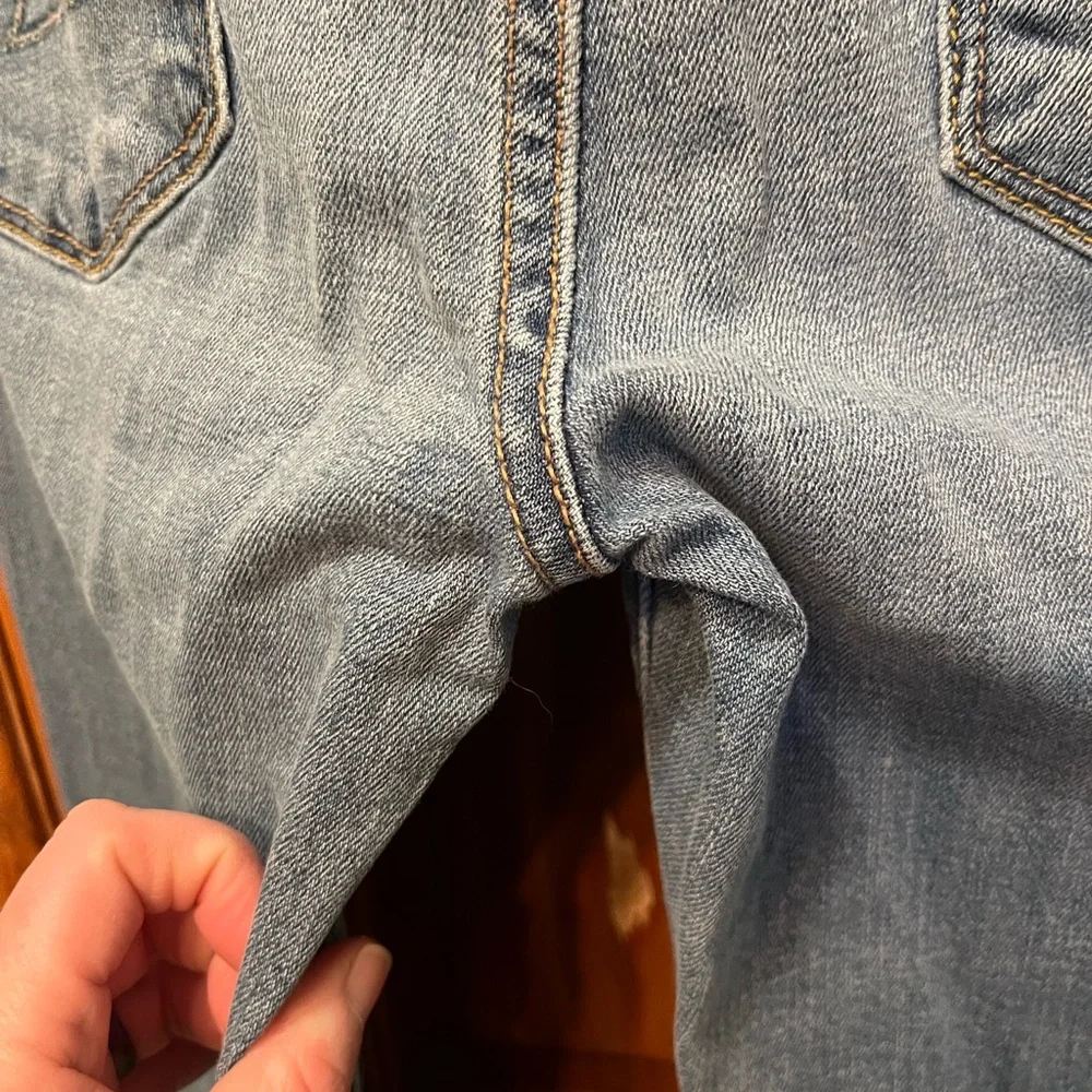 American Eagle Outfitters Women’s Distressed Boot Leg Jeans - Picture 3 of 9